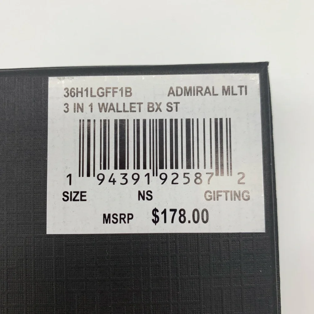 MICHAEL KORS 💥NWT💥 Men’s Navy Stripe MK Logo Wallet Set - Picture 6 of 6